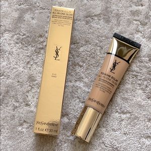 YSL Touche-Éclat All-In-One Glow Foundation
